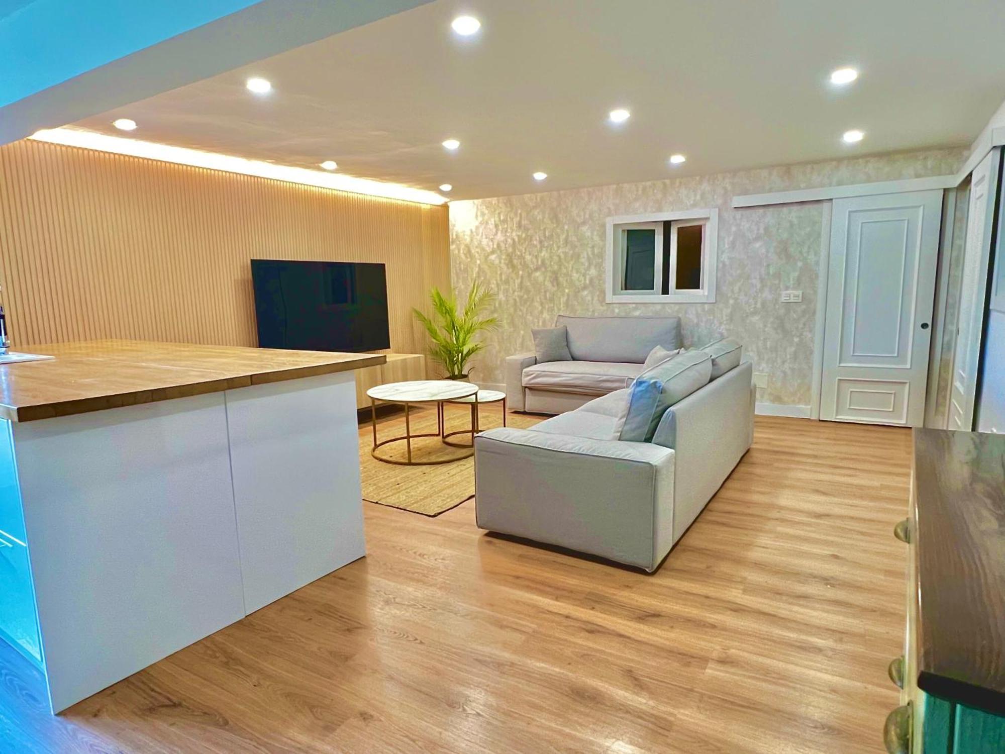 סנטיאגו דה קומפוסטלה Apartamento Home Santo מראה חיצוני תמונה